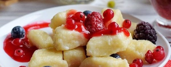 Классические маффины с черной смородиной