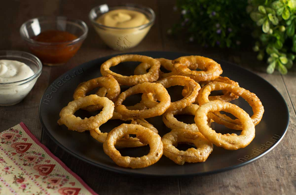 Луковые кольца в кляре