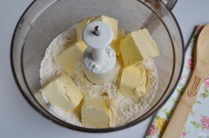 Торт "Наполеон" классический (из домашнего теста)