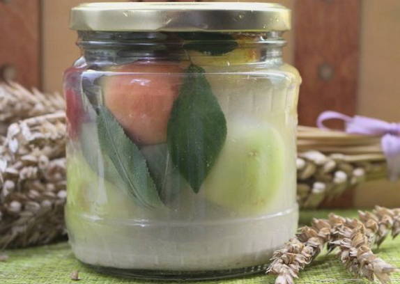 Моченые яблоки в домашних условиях Моченые яблоки в домашних условиях