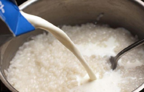 Рисовая каша на молоке Рисовая каша на молоке