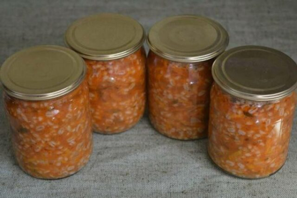 Пышные бездрожжевые оладьи на кефире