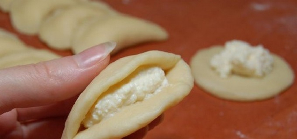 Ленивые вареники из творога классические Ленивые вареники из творога классические