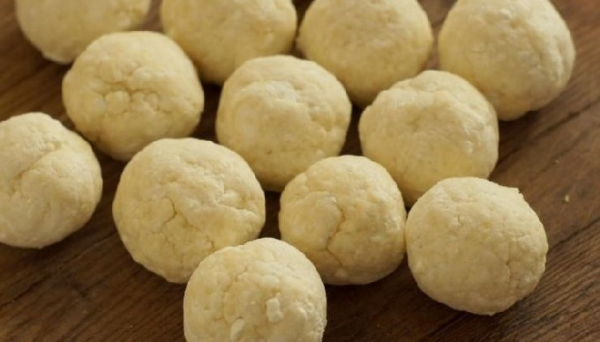 Ленивые вареники из творога классические Ленивые вареники из творога классические