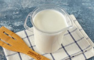 Пышные бездрожжевые оладьи на кефире Пышные бездрожжевые оладьи на кефире