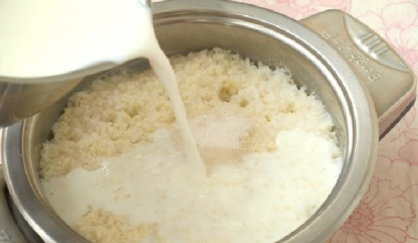 Рисовая каша на молоке Рисовая каша на молоке