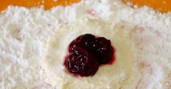 Ленивые вареники из творога классические Ленивые вареники из творога классические