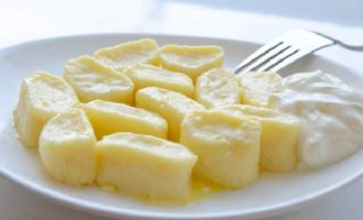 Ленивые вареники из творога классические Ленивые вареники из творога классические