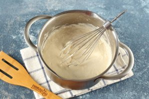 Пышные бездрожжевые оладьи на кефире Пышные бездрожжевые оладьи на кефире