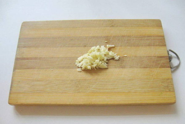 Гренки с яйцом и молоком на сковороде Гренки с яйцом и молоком на сковороде