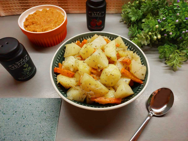 Картошка с морковью в духовке