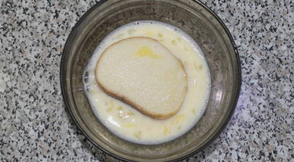 Гренки с яйцом и молоком на сковороде Гренки с яйцом и молоком на сковороде