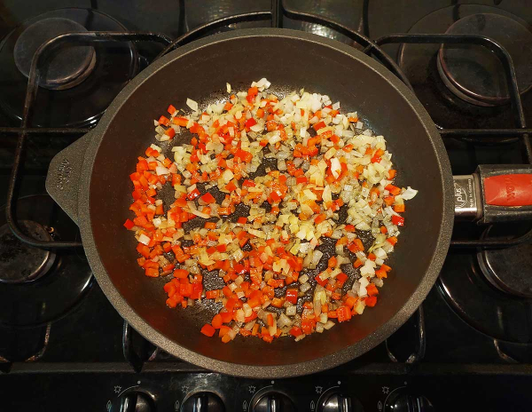 Курица с рисом по-восточному